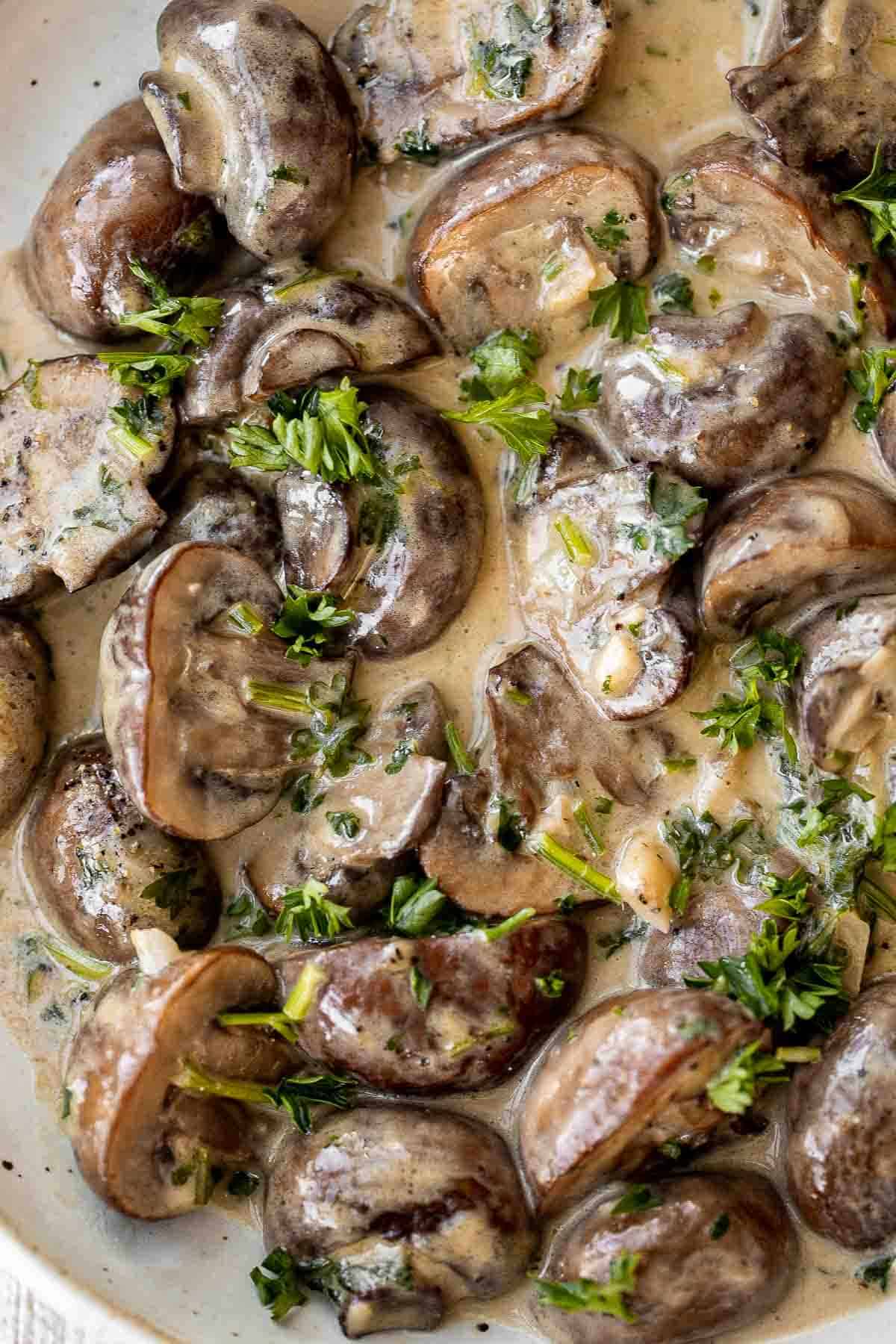 How to Make Versatile Creamy Garlic Mushrooms & Serving Ideas